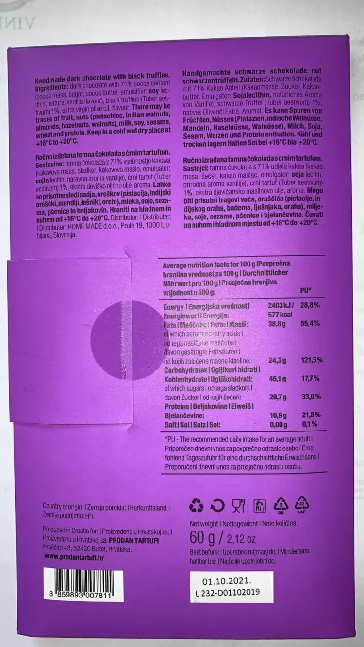 Tafel schwarze Schokolade mit schwarzen Trüffeln - Tuber Aestivum – Bild 2